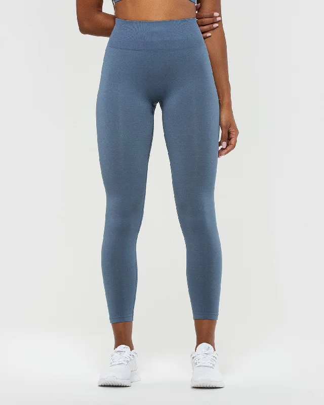 Define Scrunch Seamless 7/8 Leggings | Smoke Blue