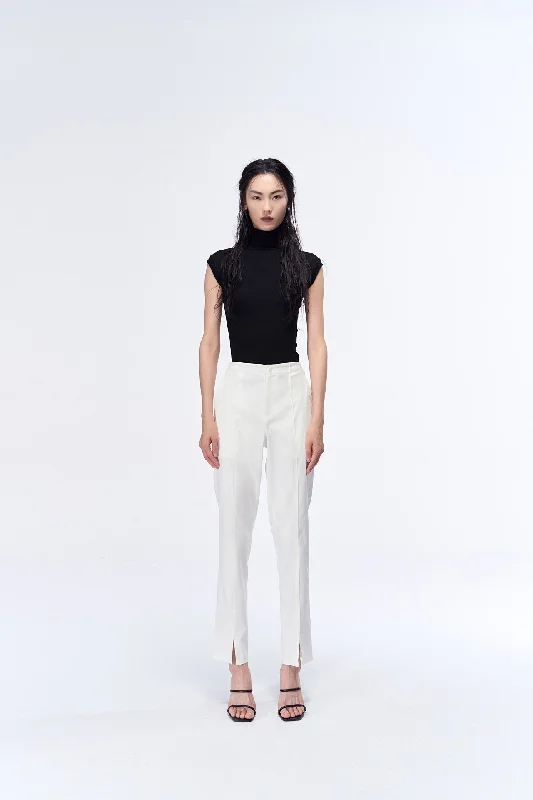 Nicole Sleeveless Fitted Turtleneck