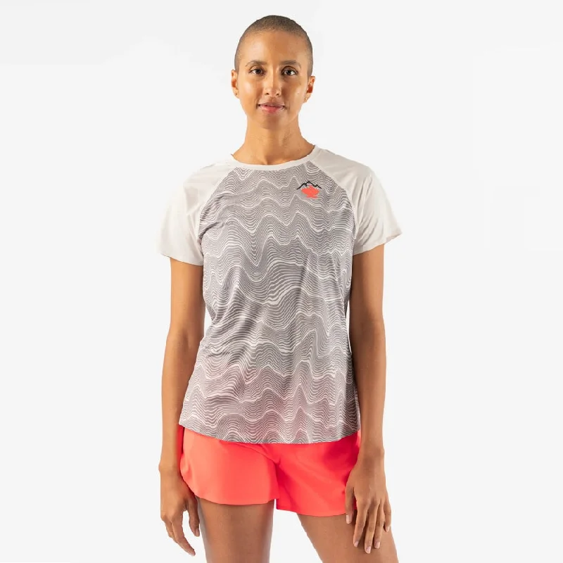 rabbit Switchback Tee | White Sand Mountain | Womens