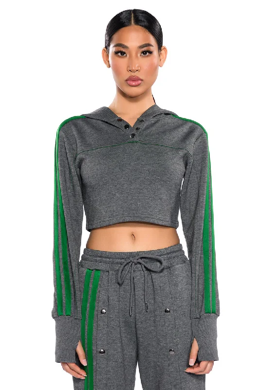 ACQUAINTED CROPPED HOODIE