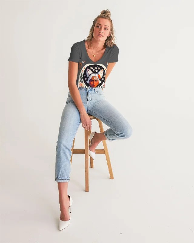 Indian Silver fox Women's V-Neck Tee